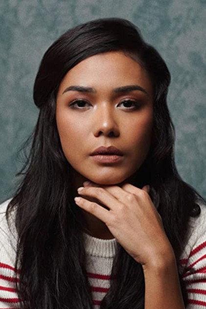 Adinia Wirasti - Actor Profile Photo