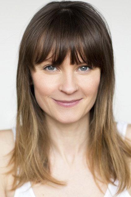 Lisa Stokke - Actor Profile Photo
