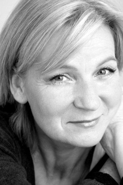 Caroline Guthrie - Actor Profile Photo