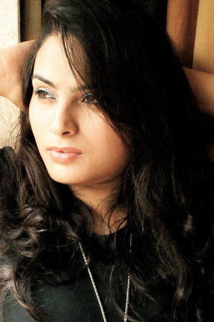Tanya Abrol - Actor Profile Photo