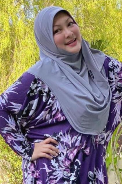 Abby Abadi - Actor Profile Photo