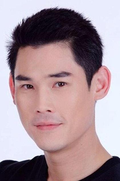 Kan Kantathavorn - Actor Profile Photo
