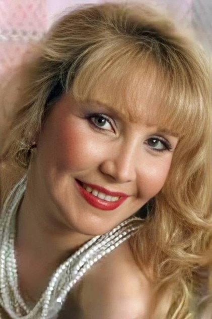 Terri Lewandowski - Actor Profile Photo
