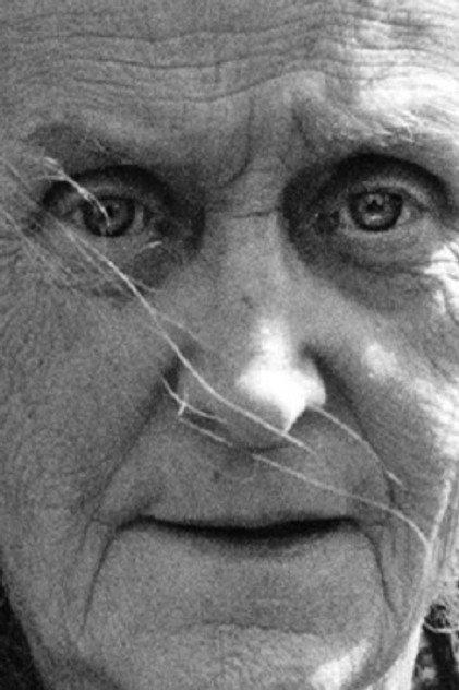 Jeanne Lobre - Actor Profile Photo