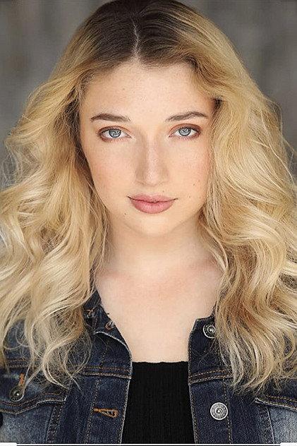Macy Minear - Actor Profile Photo