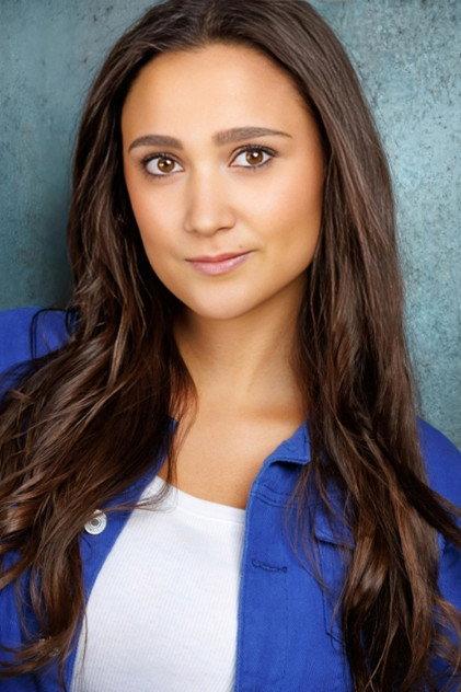 Logan Roe - Actor Profile Photo