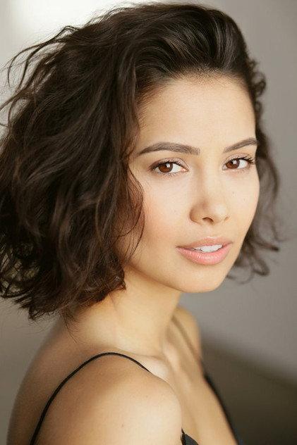 Aurora Leonard - Actor Profile Photo