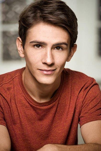 Brady Hender - Actor Profile Photo