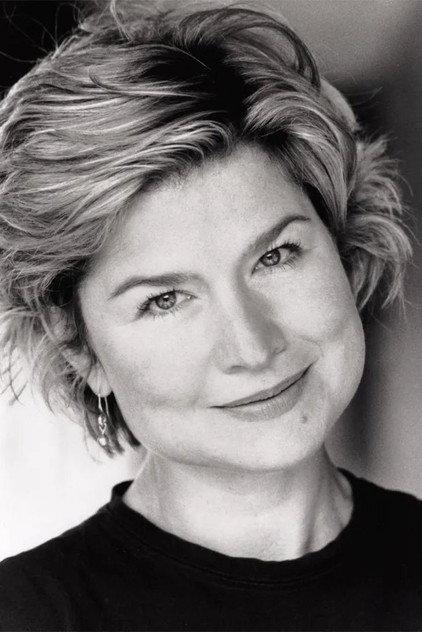 Issy van Randwyck - Actor Profile Photo