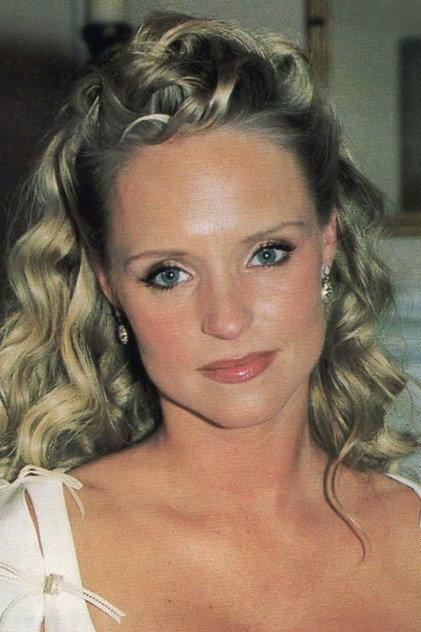 Leighanne Littrell - Actor Profile Photo