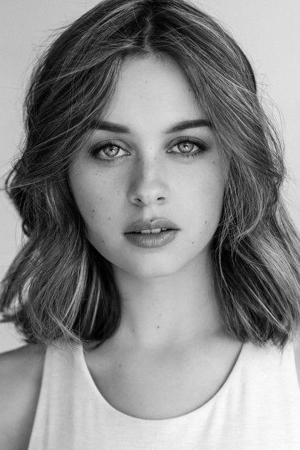 Amanda Fix - Actor Profile Photo