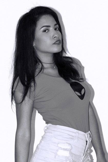 Linda De Alba - Actor Profile Photo