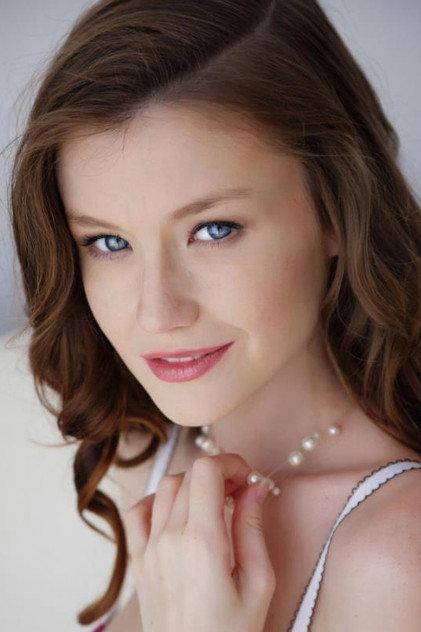 Tania Fox - Actor Profile Photo