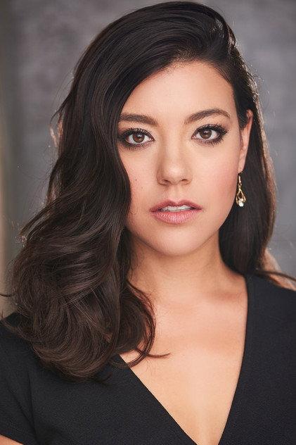 Lynn Favin - Actor Profile Photo