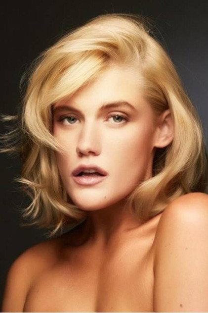 Sarah Polednak - Actor Profile Photo