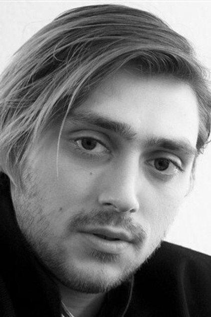 Nicolas Avinée - Actor Profile Photo
