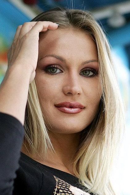 Éva Henger - Actor Profile Photo
