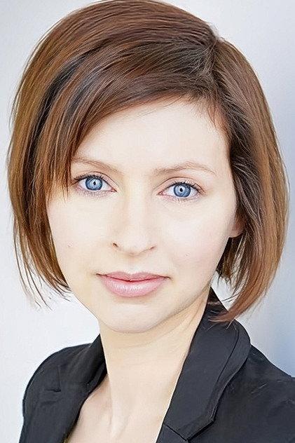 Tova Epp - Actor Profile Photo