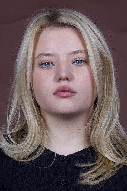 Ylvali Rurling - Actor Profile Photo