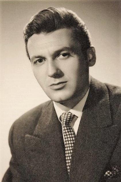 Manuel Monroy - Actor Profile Photo