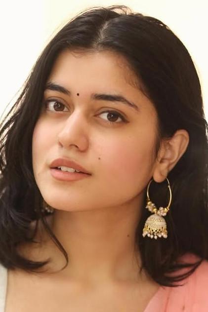 Aishwarya Sharma - Actor Profile Photo