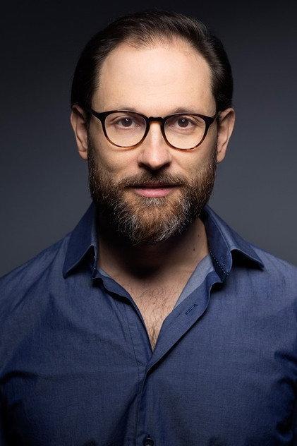 Yalin Ozucelik - Actor Profile Photo
