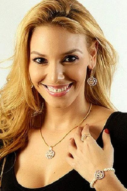 Hony Estrella - Actor Profile Photo