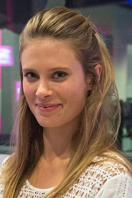 Julia Pietrucha - Actor Profile Photo