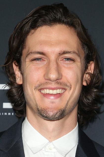 Tyler Riggs - Actor Profile Photo