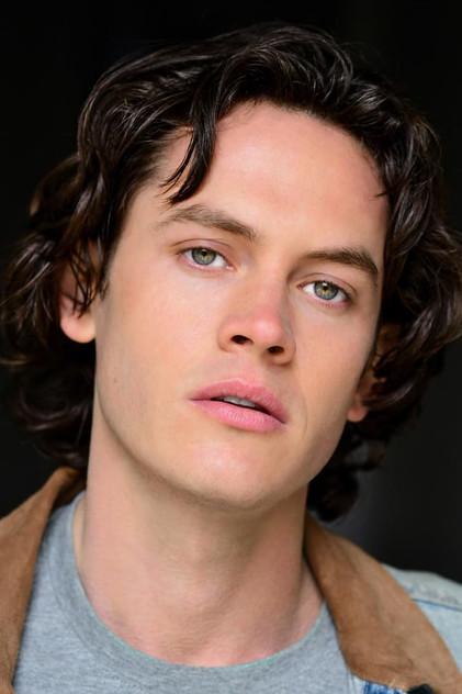 Dan Roe - Actor Profile Photo