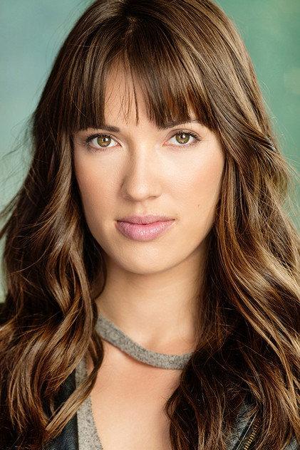 Emily Coupe - Actor Profile Photo