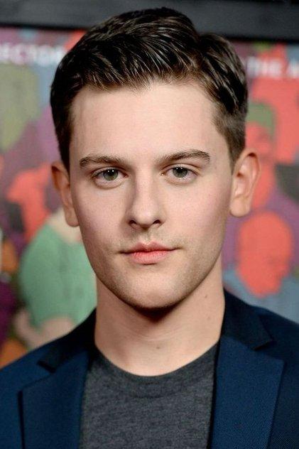 Travis Tope - Actor Profile Photo