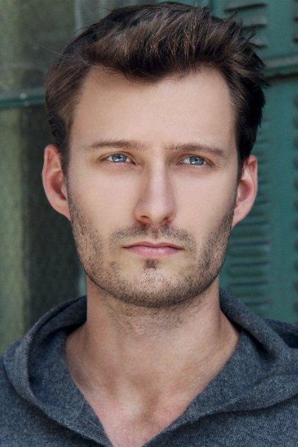 Akos Armont - Actor Profile Photo