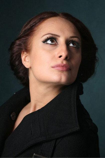 Frida York - Actor Profile Photo