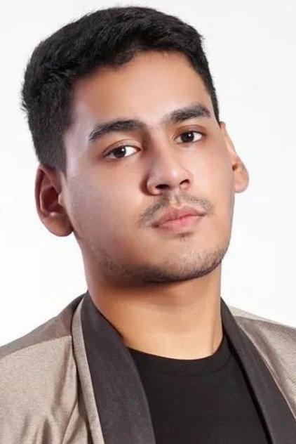 Diza Refengga - Actor Profile Photo
