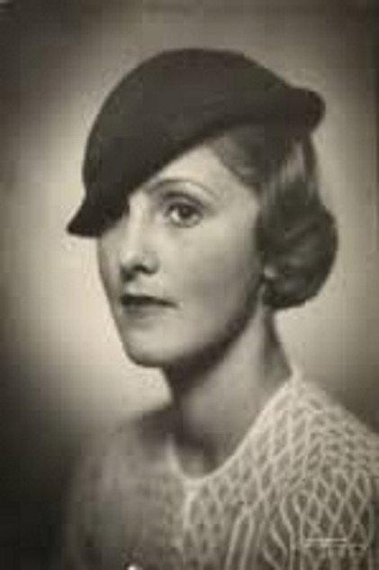 Nanna Stenersen - Actor Profile Photo