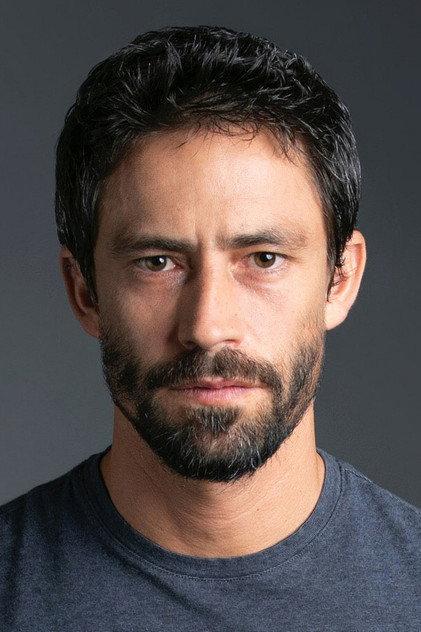Tiago Correa - Actor Profile Photo