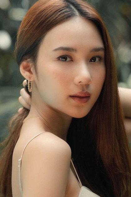 Narilya Gulmongkolpech - Actor Profile Photo