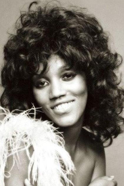 Gloria Jones - Actor Profile Photo
