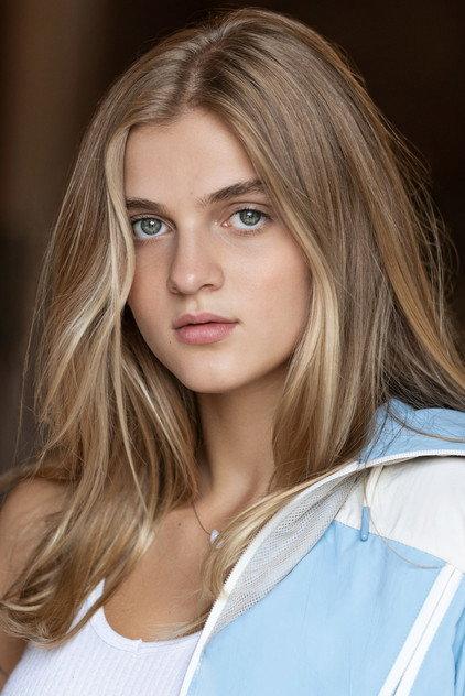 Skylar Dunn - Actor Profile Photo