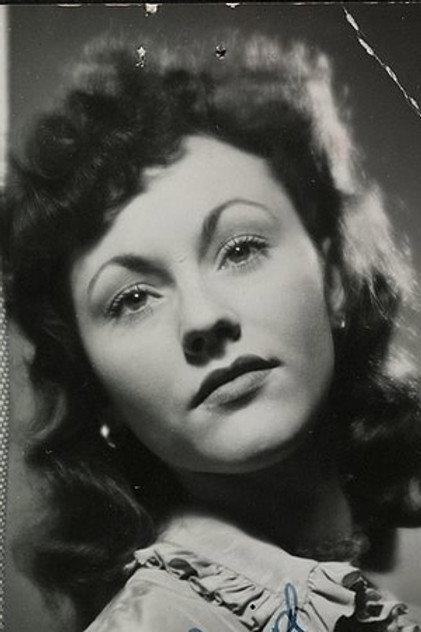 Edel Eckblad - Actor Profile Photo