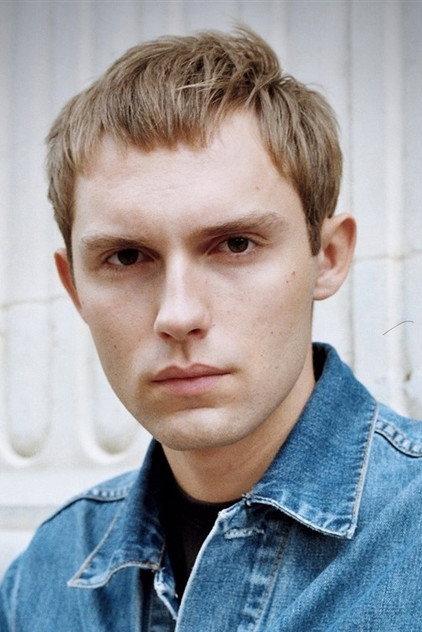 Félix Back - Actor Profile Photo