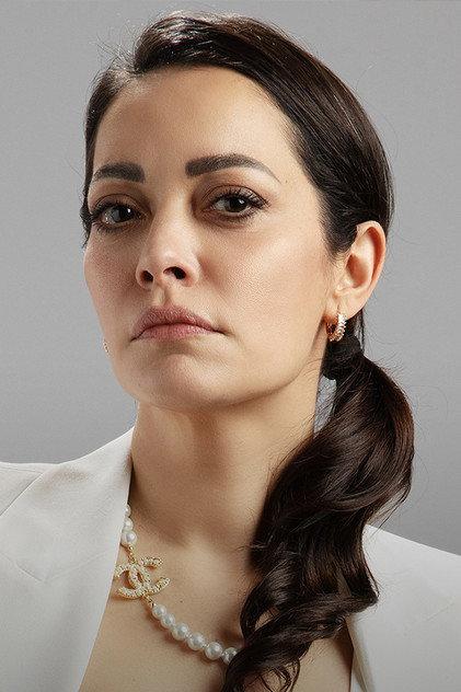 Sezin Akbaşoğulları - Actor Profile Photo
