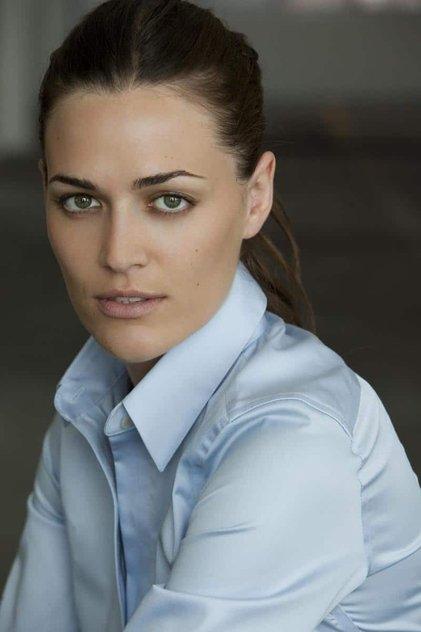 Lauren Glazier - Actor Profile Photo