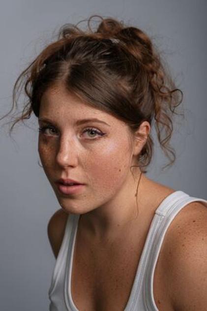 Anaëlle Fournier - Actor Profile Photo