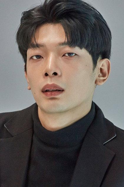 Cho Yong-jae - Actor Profile Photo