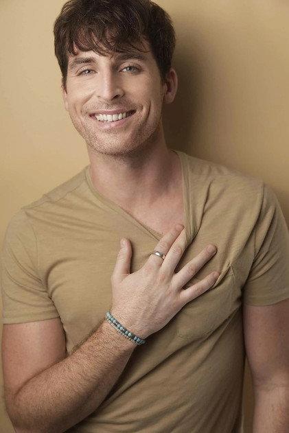 Sean Thompson - Actor Profile Photo