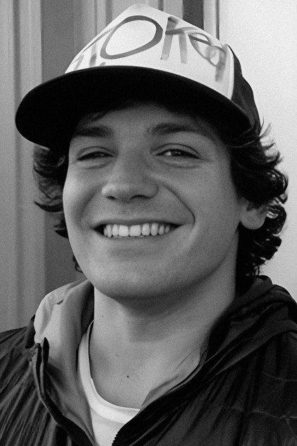 Lucas Debari - Actor Profile Photo