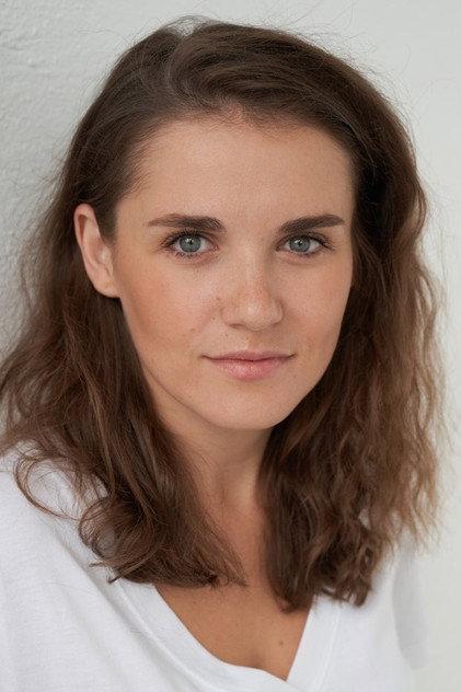 Yuliya Pilipovich - Actor Profile Photo