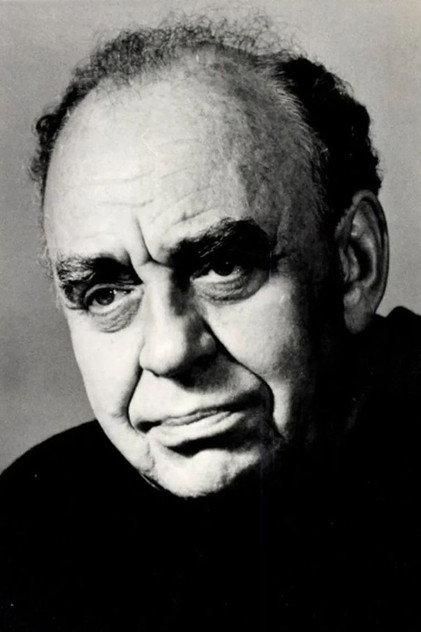 Eduard Wandrey - Actor Profile Photo